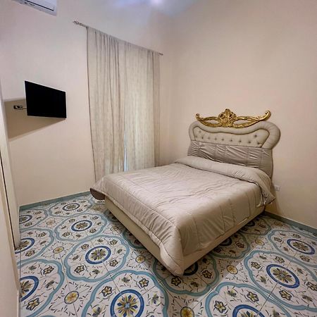 Beb Rosy Bed & Breakfast Naples Exterior photo
